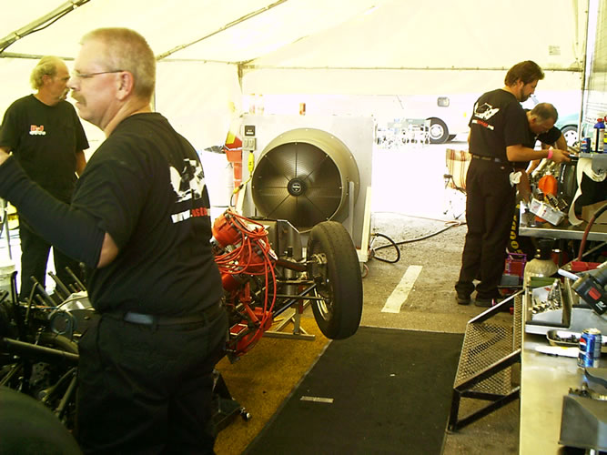 Longshot used with a pit crew.